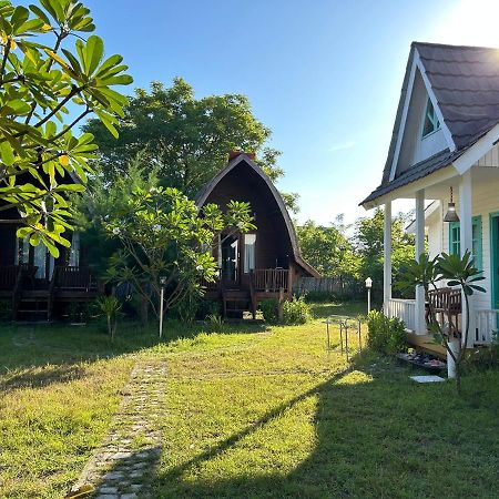 Balakosa Gili Meno Bungalow ภายนอก รูปภาพ